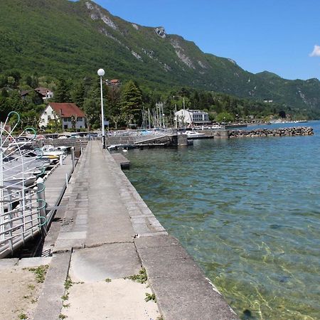 Pieds Dans L'Eau Au Lac Du Bourget Le Bourget-du-Lac Exterior photo